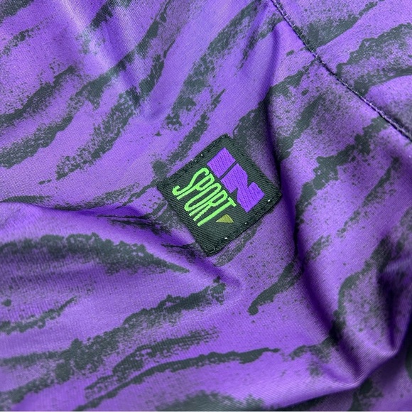 Vintage In Sport Windbreaker - Picture 8 of 13